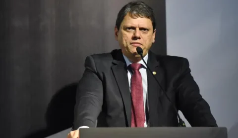 Tarcísio silencia sobre Oscar para ‘Ainda Estou Aqui’ e expõe essência bolsonarista