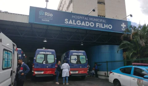 Nove vítimas seguem internadas em estado grave após incêndio em fábrica no RJ