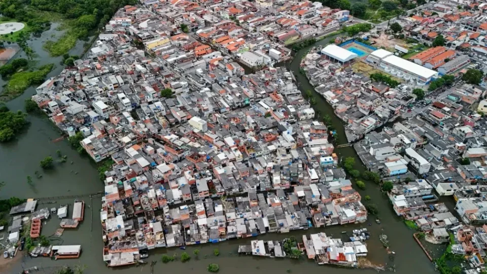Chuvas em São Paulo: moradores ficam dias ilhados na maior metrópole do país