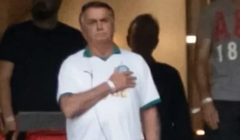 Bolsonaro vai a jogo do Palmeiras e ouve novamente o coro ‘uh, vai ser preso!’