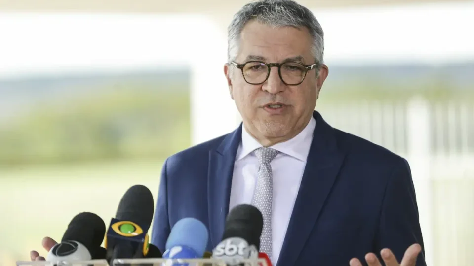 Padilha diz que Trump é ‘inimigo da saúde’ e que Mais Médicos é patrimônio do brasileiro