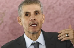 Sidônio repreende ministro e orienta reação do governo a medidas de Trump