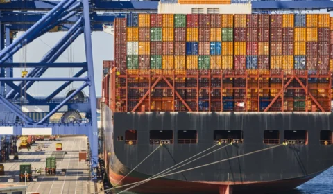 Mais de 48% das exportações dos EUA para o Brasil chegam sem tarifas, diz Amcham