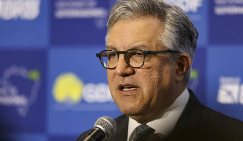Governo vai ‘redesenhar’ Orçamento 2025 e quer isenção de IR para até R$ 5 mil em 2026