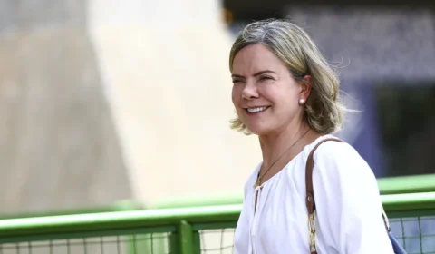 Gleisi Hoffmann, de ‘agressiva’ a desatadora de nós