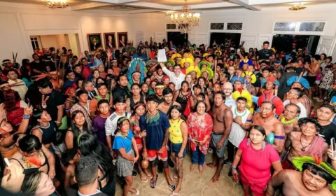 Barbalho apresenta PL para educação indígena no Pará; ocupantes da Seduc negam acordo