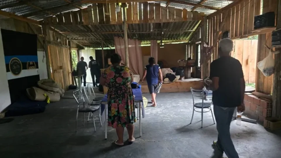 18 indígenas são resgatados de trabalho análogo à escravidão na safra da uva no RS