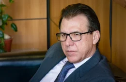 Ministro do Trabalho anula autuação da JBS Aves por trabalho escravo em granja fornecedora