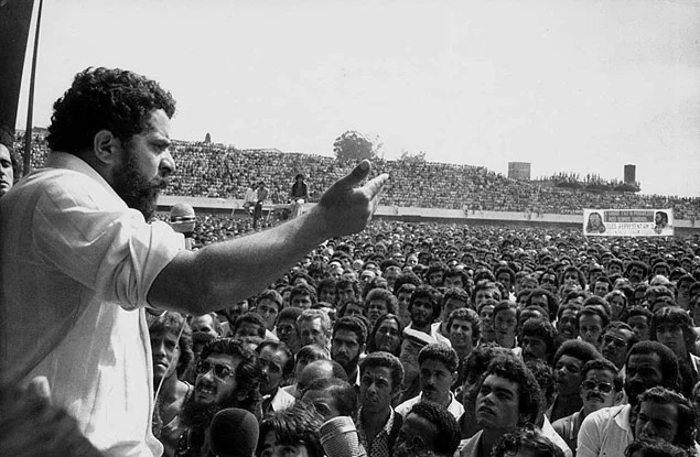 Em 1978, Lula liderou a primeira grande greve operária em uma década, marcando o início do novo sindicalismo no Brasil. Foto: Reprodução