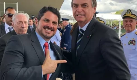 Marcos do Val viaja aos EUA com passaporte diplomático e burla decisão do STF