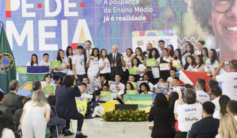 Pé-de-Meia: Ministro do TCU sugere ajustes para que programa tenha continuidade