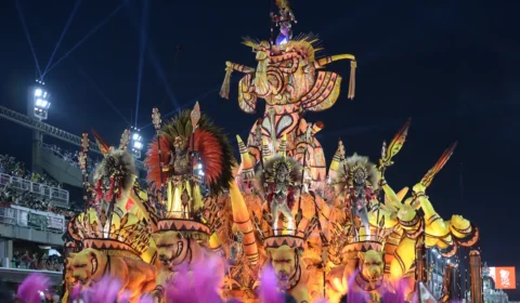 Desfiles no Sambódromo da Marquês de Sapucaí começam nesta sexta-feira