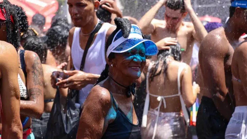 Carnaval 2025: chuva no Norte, NE e CO; calor intenso nas demais regiões