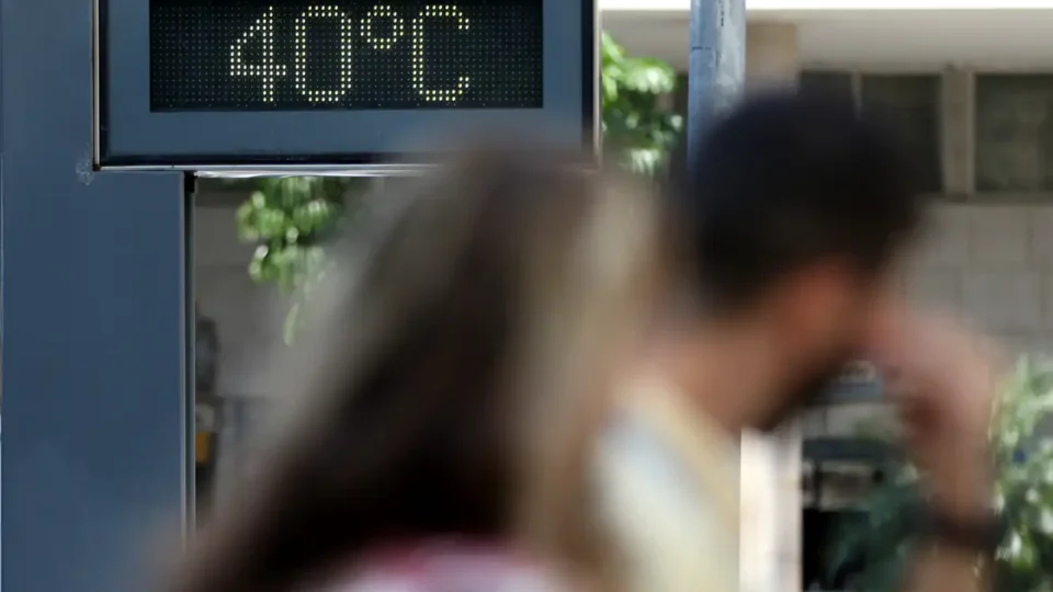 Rio tem 200 escolas estaduais sem aparelhos de ar-condicionado