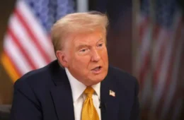 Cacique Cobra Coral anuncia suspensão de ‘assistência climática’ aos EUA após tarifas de Trump