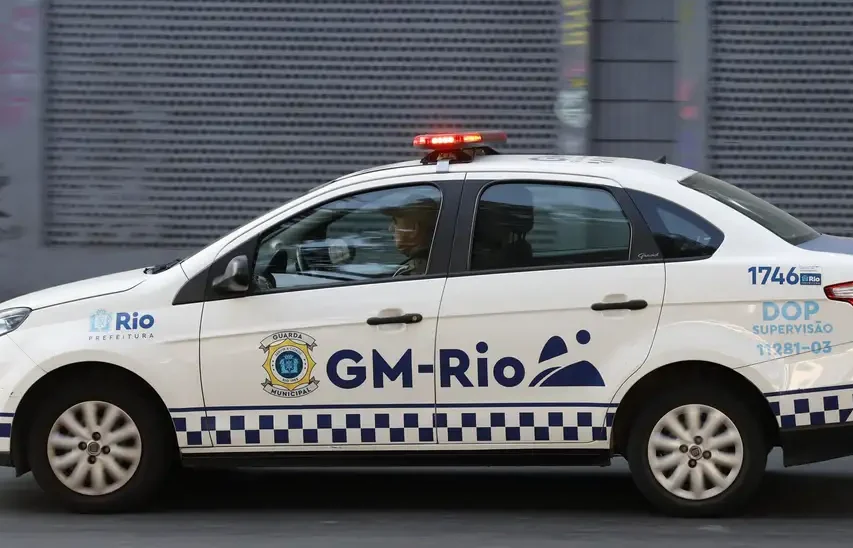 Paes autoriza compra de munições, algemas e uniformes para divisão armada da Guarda
