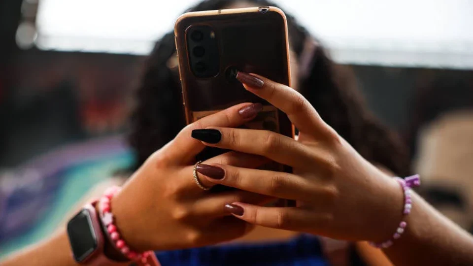 Escolas estaduais de São Paulo não têm aulas sobre uso seguro de tecnologias