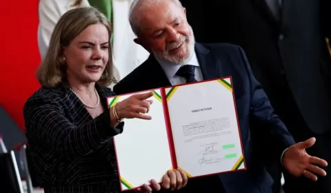 Gleisi acena a Congresso e Haddad na articulação política após histórico de embates