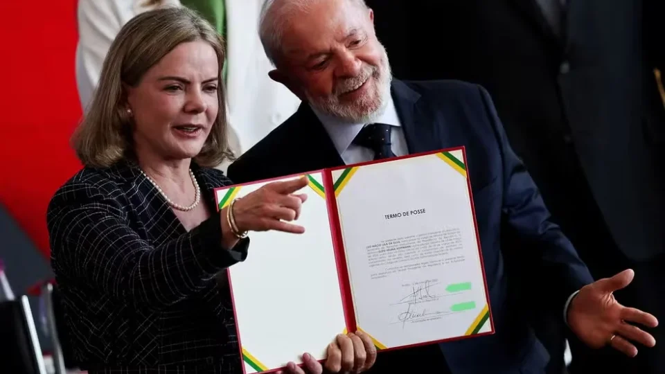 Gleisi acena a Congresso e Haddad na articulação política após histórico de embates