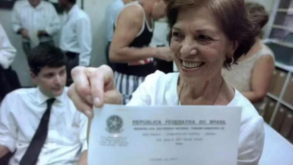 Deputado propõe mudar nome da Rodovia Castello Branco para Eunice Paiva em SP