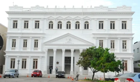 TJ do Maranhão quer comprar 50 iphones para desembargadores; gasto pode chegar a R$ 574 mil