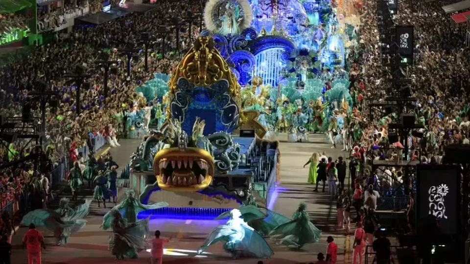 Grande Rio, Tijuca e Padre Miguel contestam pontuações das notas do Carnaval