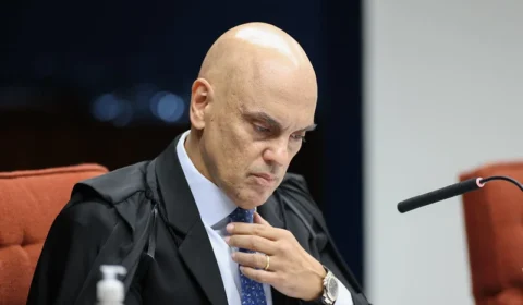 Moraes compara violações de Bolsonaro a esquema de lavagem de dinheiro