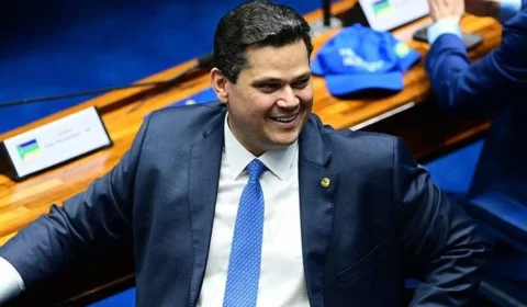 Projeto que libera R$ 4,6 bi em emendas e beneficia Alcolumbre é aprovado no Senado