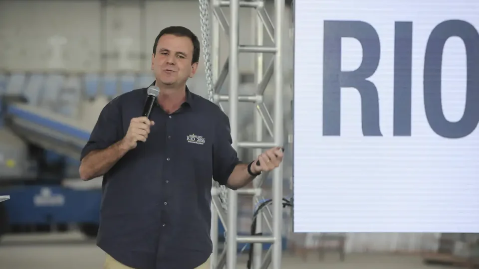 Paes muda projeto e guardas do Rio poderão formar Força Municipal, que atuará armada