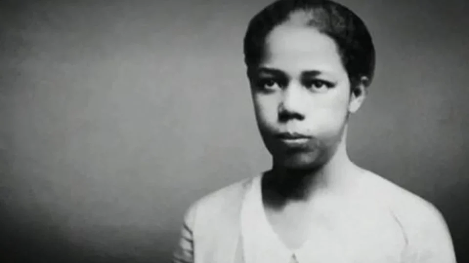 Antonieta de Barros: pioneirismo e luta pela educação na trajetória da primeira parlamentar negra do Brasil