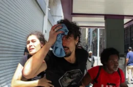 PM agride manifestantes e leva três para delegacia em ato contra privatização da CPTM