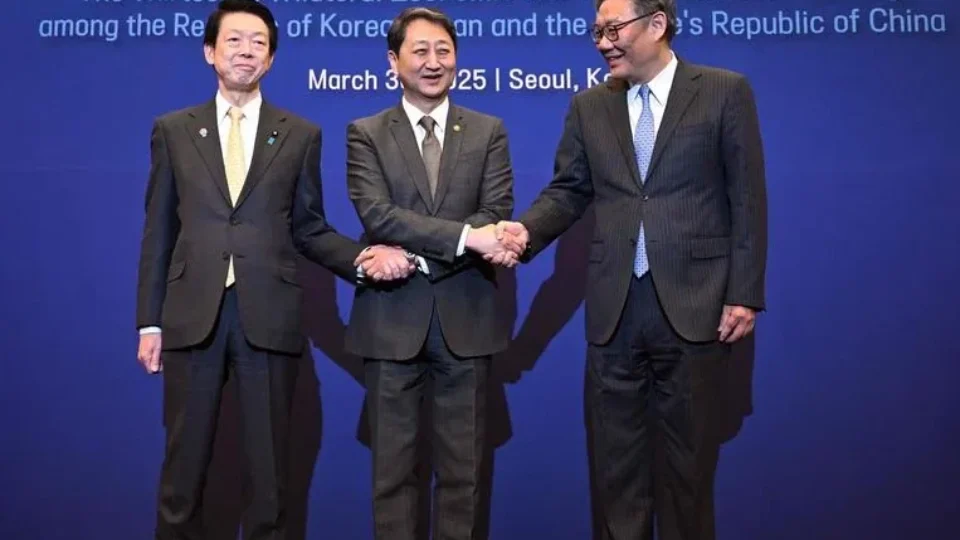 Em resposta a Trump, China, Japão e Coreia do Sul aceleram acordo de livre comércio