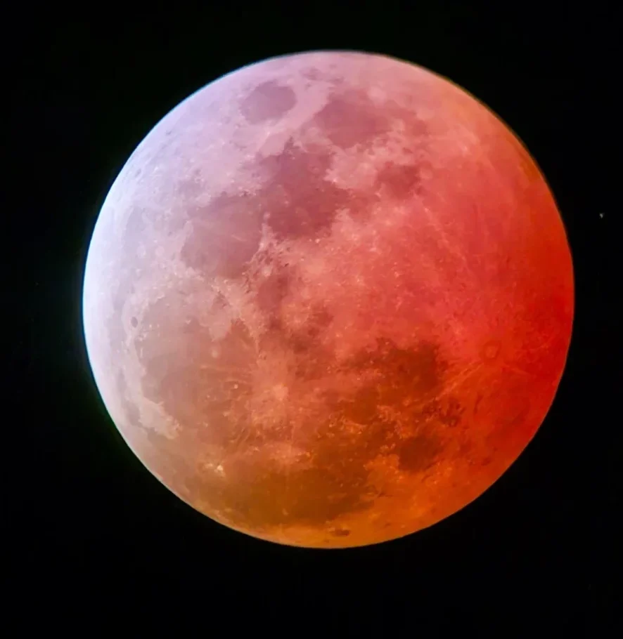 'Lua de Sangue': eclipse lunar total ocorrerá na próxima semana; entenda