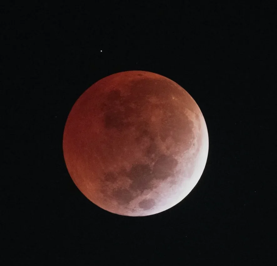 eclipse lua sangue