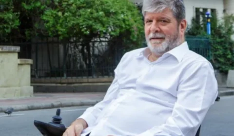 Marcelo Rubens Paiva fratura a perna em voo para Portugal