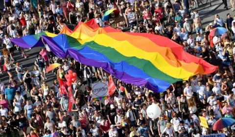 Partido de Orban apresenta projeto que proíbe Parada LGBTQ+ na Hungria