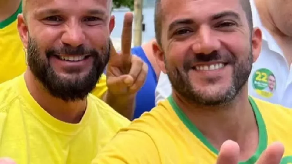 Deputado estadual do PL dá soco em assessor de camarote na Sapucaí, diz jornal