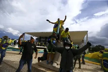 Anistia 8 de janeiro