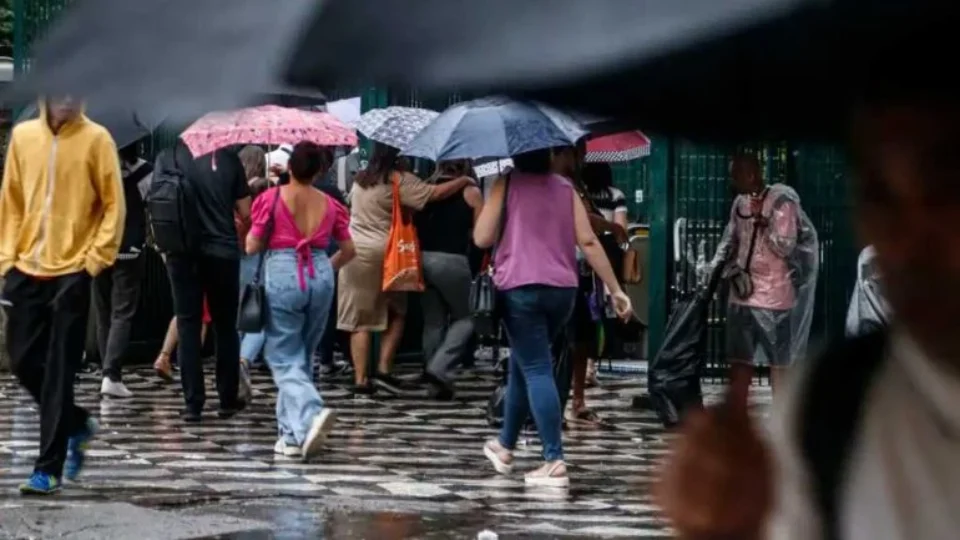 Frente fria traz alívio no calorão no Sul e Sudeste; Norte e Nordeste podem ter chuva forte