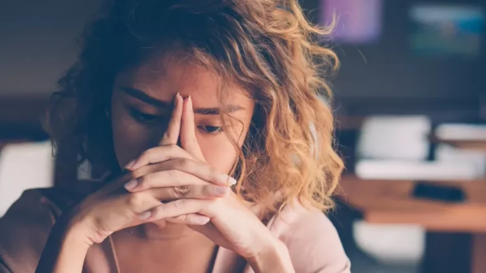 Burnout: Nova norma obriga empresas a informar riscos de estresse no trabalho