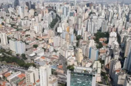 Cidades brasileiras ganharam mais prédios que o necessário para demanda populacional
