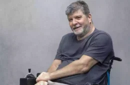 Às vésperas do 31 de março, Marcelo Rubens Paiva recebe Medalha Tiradentes no Rio
