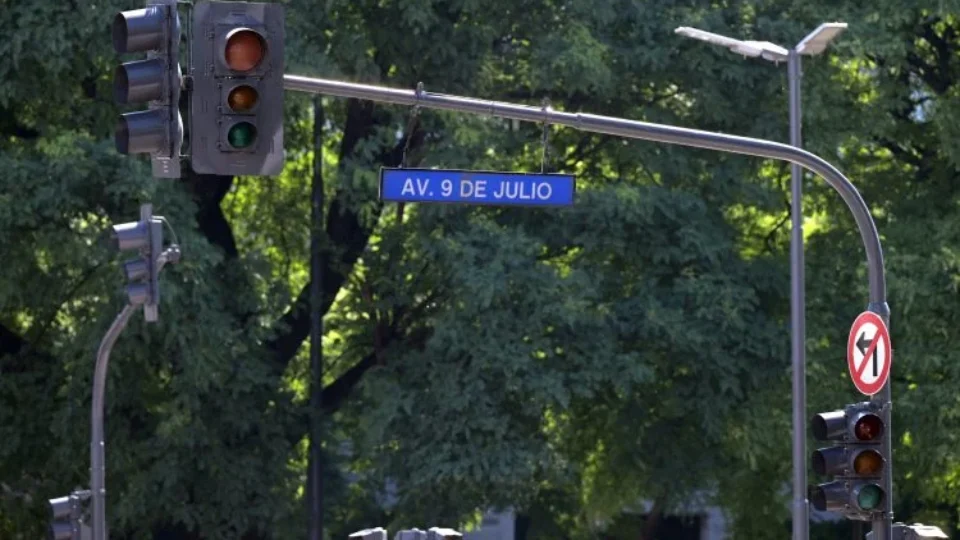 Com aumento da tarifa em 400%, apagão afeta mais de 600 mil pessoas em Buenos Aires
