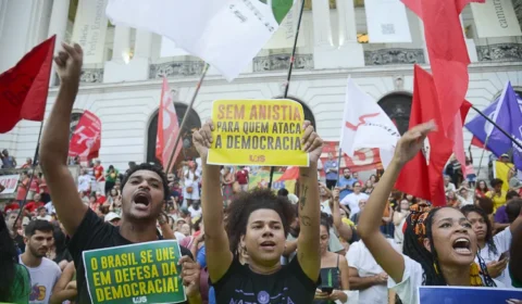 Fim de semana terá atos contra anistia a golpistas do 8 de janeiro e pela prisão de Bolsonaro
