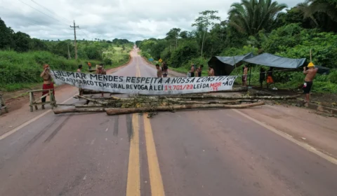Caminhoneiros atacam indígenas que ocupam Transamazônica contra o Marco Temporal