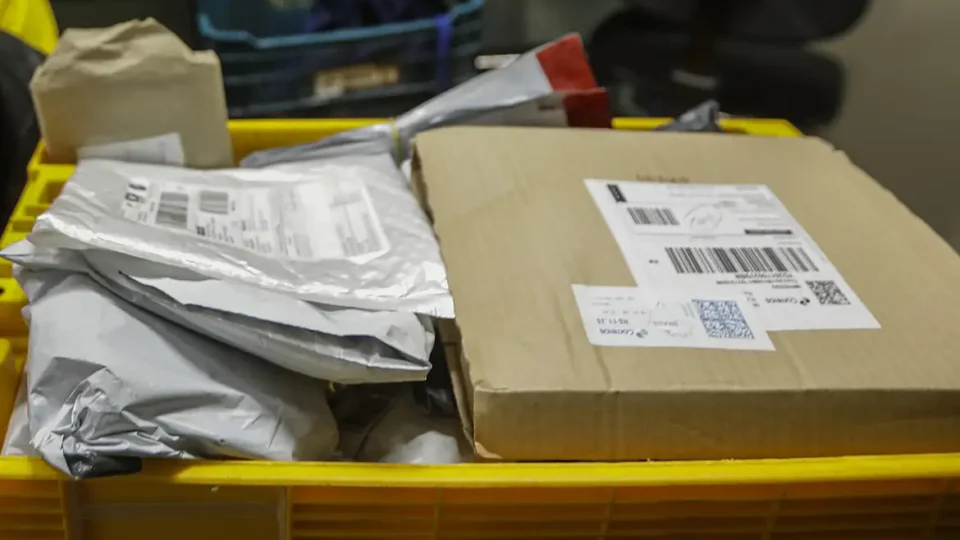 Compras internacionais batem recorde e arrecadação dispara com nova tributação