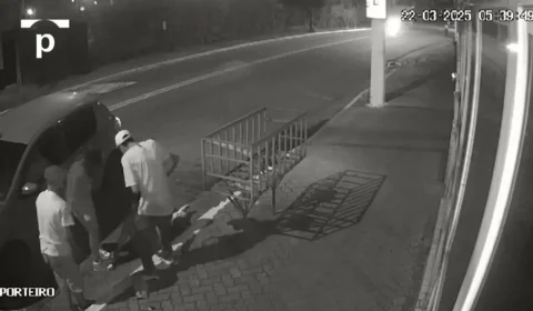Jovem negro é linchado ao ser acusado injustamente de furto