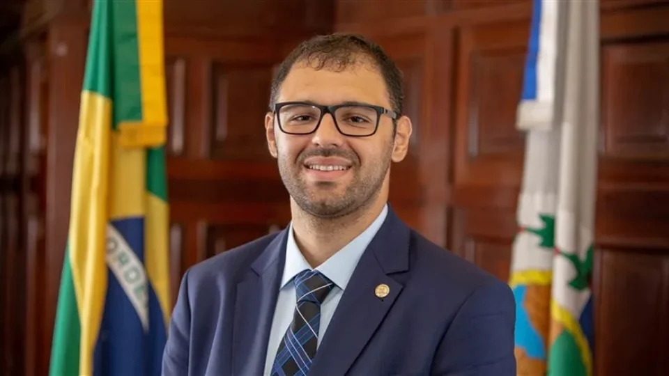 Deputado do PL do Rio nomeia ex-secretário suspeito de negociar com chefes do CV