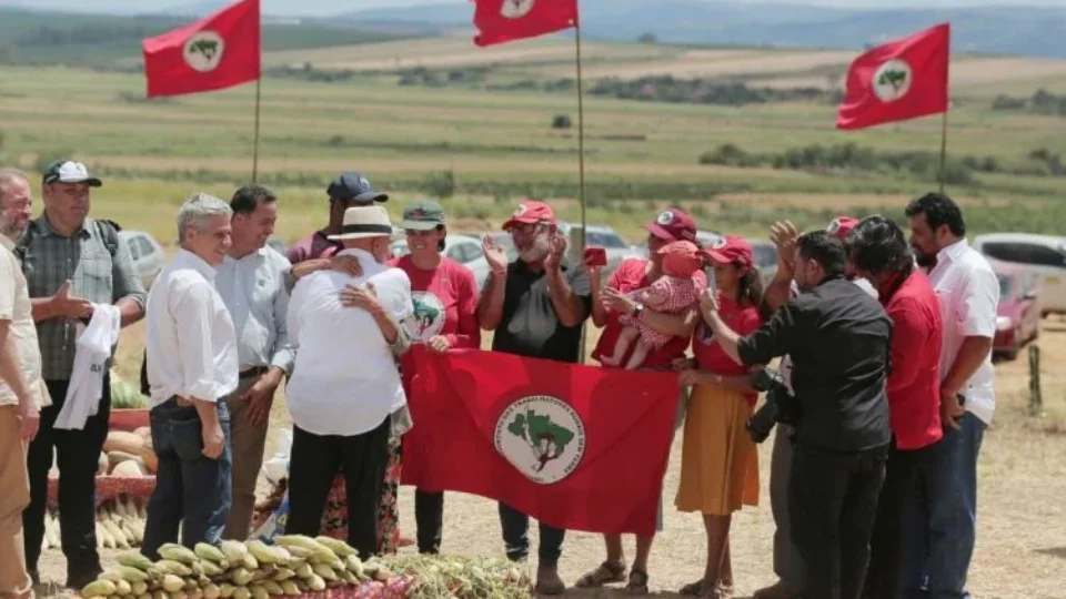 Assentamentos anunciados por Lula atenderão 10% de famílias acampadas no país