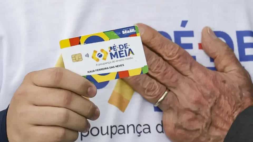 Governo faz acordo para incluir Pé-de-Meia e Vale Gás no orçamento